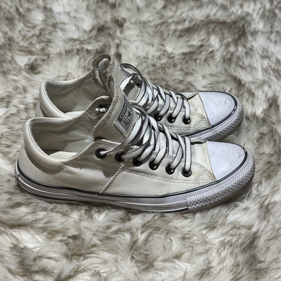 Converse White Low-Top Sneakers - Picture 1 of 6